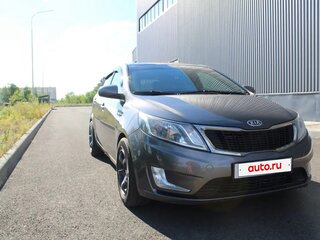 2012 Kia Rio 5-speed III, серый, 820000 рублей, вид 3