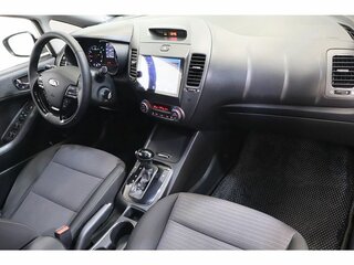 2018 Kia Cerato III Рестайлинг (Classic), белый, 1198000 рублей, вид 5
