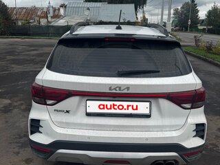 2021 Kia Rio X IV Рестайлинг, белый, 1690000 рублей, вид 4