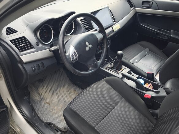 2012 Mitsubishi Lancer X Рестайлинг, серый, 750000 рублей - вид 6