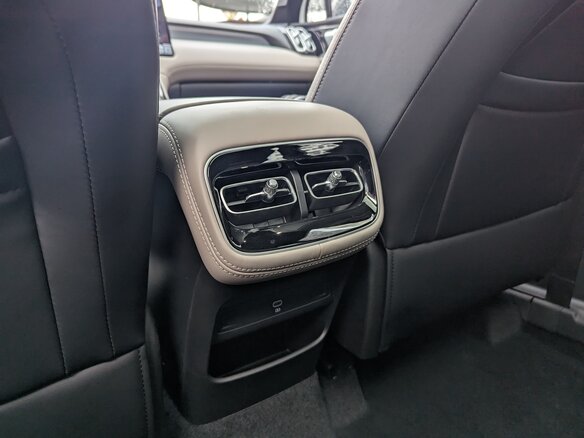 2026 Geely Atlas II, серый, 2980000 рублей - вид 16