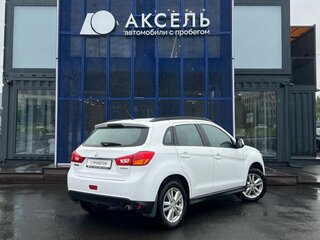 2012 Mitsubishi ASX I Рестайлинг, белый, 977000 рублей, вид 5