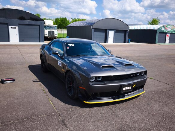 2019 Dodge Challenger SRT Hellcat Redeye III Рестайлинг 2, коричневый, 14500000 рублей - вид 1