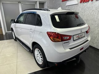 2013 Mitsubishi ASX I Рестайлинг, белый, 999000 рублей, вид 3