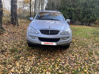2010 SsangYong Kyron 6-speed I Рестайлинг, серебристый, 650000 рублей, вид 4