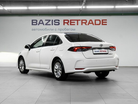 2021 Toyota Corolla XII (E210), белый, 1925000 рублей - вид 6