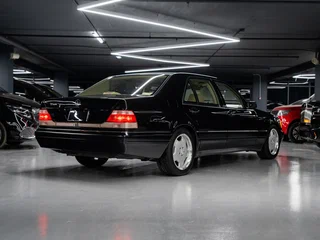 1999 Mercedes-Benz S-Класс 500 III (W140) Рестайлинг, чёрный, 10000000 рублей, вид 4