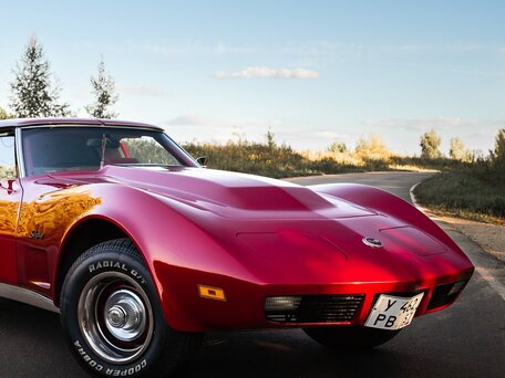1985 Chevrolet Corvette C4, красный, 3400000 рублей, вид 2