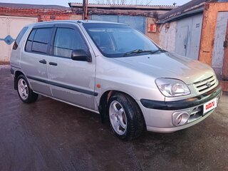 2002 Toyota Raum I, серый, 375000 рублей, вид 3