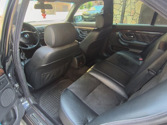 1999 BMW 7 серии 740i III (E38) Рестайлинг, чёрный, 1000000 рублей - вид 10