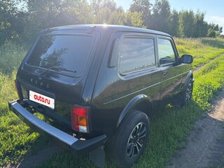 2017 Lada (ВАЗ) 2121 (4x4) I Рестайлинг, чёрный, 580000 рублей, вид 3