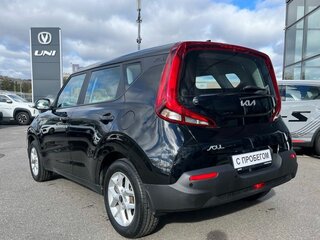 2022 Kia Soul III, чёрный, 1935000 рублей, вид 5