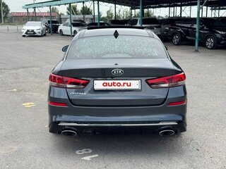 2020 Kia Optima IV Рестайлинг, серый, 1370000 рублей, вид 4