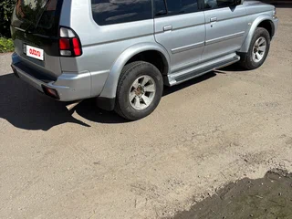 2007 Mitsubishi Pajero Sport I Рестайлинг, серебристый, 950000 рублей, вид 4