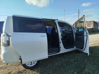2008 Toyota Voxy II (R70), белый, 959000 рублей, вид 5