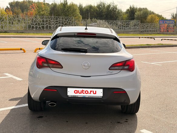 2012 Opel Astra GTC J Рестайлинг, серебристый, 998000 рублей - вид 5