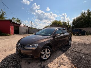 2012 Volkswagen Jetta VI, коричневый, 855000 рублей, вид 2