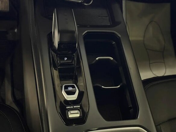 2024 Geely Okavango I Рестайлинг, серый, 2479000 рублей - вид 12
