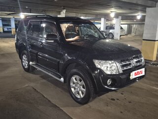 2013 Mitsubishi Pajero IV Рестайлинг 1, чёрный, 2050000 рублей, вид 2
