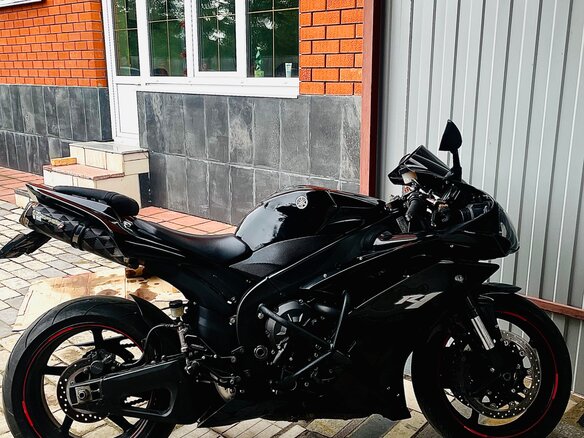 2007 Yamaha YZF-R1, чёрный, 620000 рублей