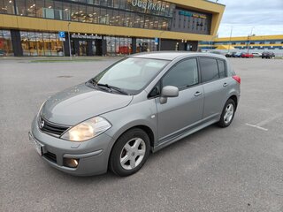 2010 Nissan Tiida I Рестайлинг, серый, 600000 рублей, вид 1