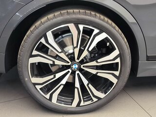 2026 BMW X7 40d I (G07) Рестайлинг, серый, 19700000 рублей, вид 5