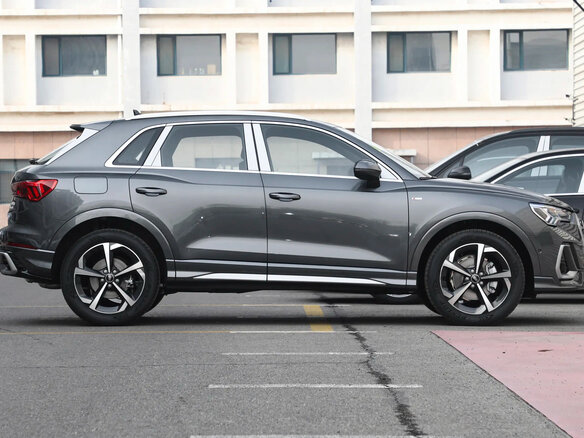 2026 Audi Q3 35 TFSI II (F3), серый - вид 8