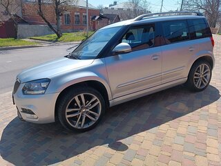 2014 Skoda Yeti I Рестайлинг, серебристый, 1250000 рублей, вид 1
