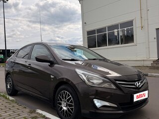 2015 Hyundai Solaris I Рестайлинг, коричневый, 1050000 рублей, вид 3