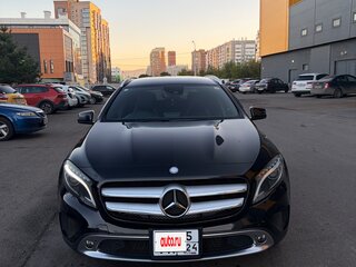 2014 Mercedes-Benz GLA 180 I (X156), чёрный, 1450000 рублей, вид 3
