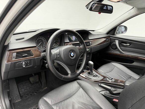 2011 BMW 3 серии 320i V (E90/E91/E92/E93) Рестайлинг, белый, 1224000 рублей - вид 7