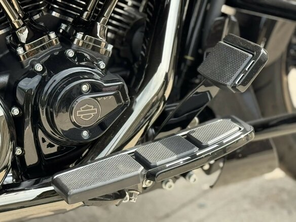 2025 Harley-Davidson CVO Street Glide, фиолетовый, 6650000 рублей - вид 13