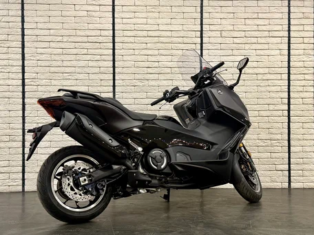 2026 Yamaha TMAX, пурпурный, 1770000 рублей, вид 2