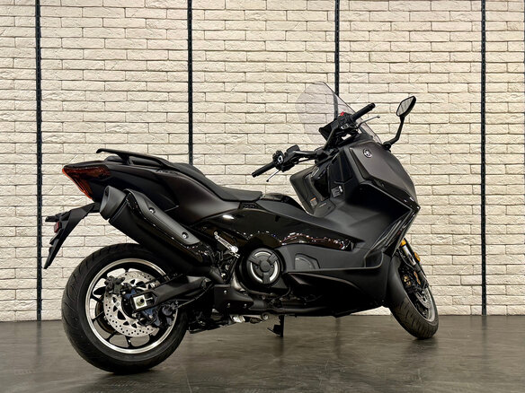 2026 Yamaha TMAX, пурпурный, 1770000 рублей - вид 1