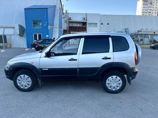 2011 Chevrolet Niva I Рестайлинг, серый, 385000 рублей, вид 4