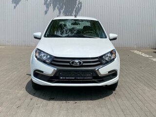 2026 Lada (ВАЗ) Granta I Рестайлинг, белый, 1096000 рублей, вид 2