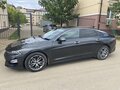 2021 Kia K5 III, серый - вид 3