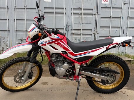 2020 Yamaha XT250 Serow, красный, 589000 рублей, вид 2