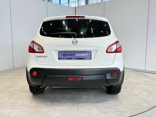2012 Nissan Qashqai I Рестайлинг, белый, 1050000 рублей, вид 4