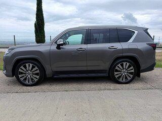 2026 Lexus LX 600 IV, серебристый, 19990000 рублей, вид 3
