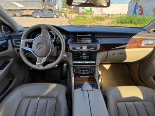 2012 Mercedes-Benz CLS 500 II (C218), бежевый, 1900000 рублей, вид 5