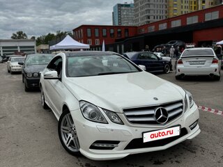 2009 Mercedes-Benz E-Класс 350 IV (W212, S212, C207), белый, 2050000 рублей, вид 2