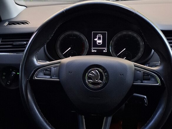 2019 Skoda Octavia III (A7) Рестайлинг, синий, 1700000 рублей - вид 5