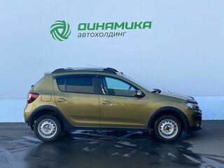 2016 Renault Sandero Stepway II, золотистый, 745000 рублей, вид 4