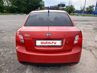 2009 Kia Rio II Рестайлинг, красный, 630000 рублей, вид 3