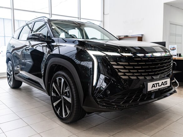 2026 Geely Atlas II, чёрный - вид 2