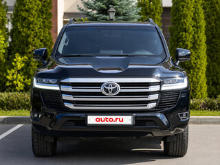 2023 Toyota Land Cruiser 300 Series, чёрный, 8950000 рублей, вид 2