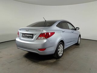2012 Hyundai Solaris I, серебристый, 810000 рублей, вид 5