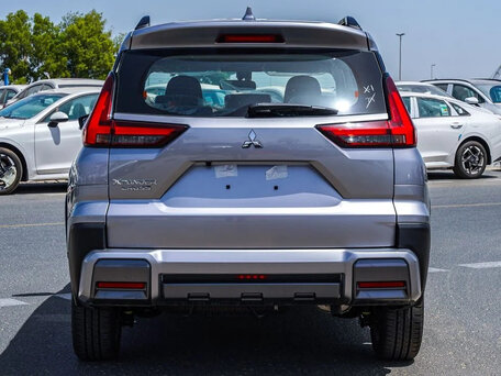 2025 Mitsubishi Xpander Cross I Рестайлинг 2, серебристый, 2850000 рублей, вид 5
