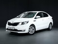 2015 Kia Rio III Рестайлинг, белый, 880000 рублей - вид 2